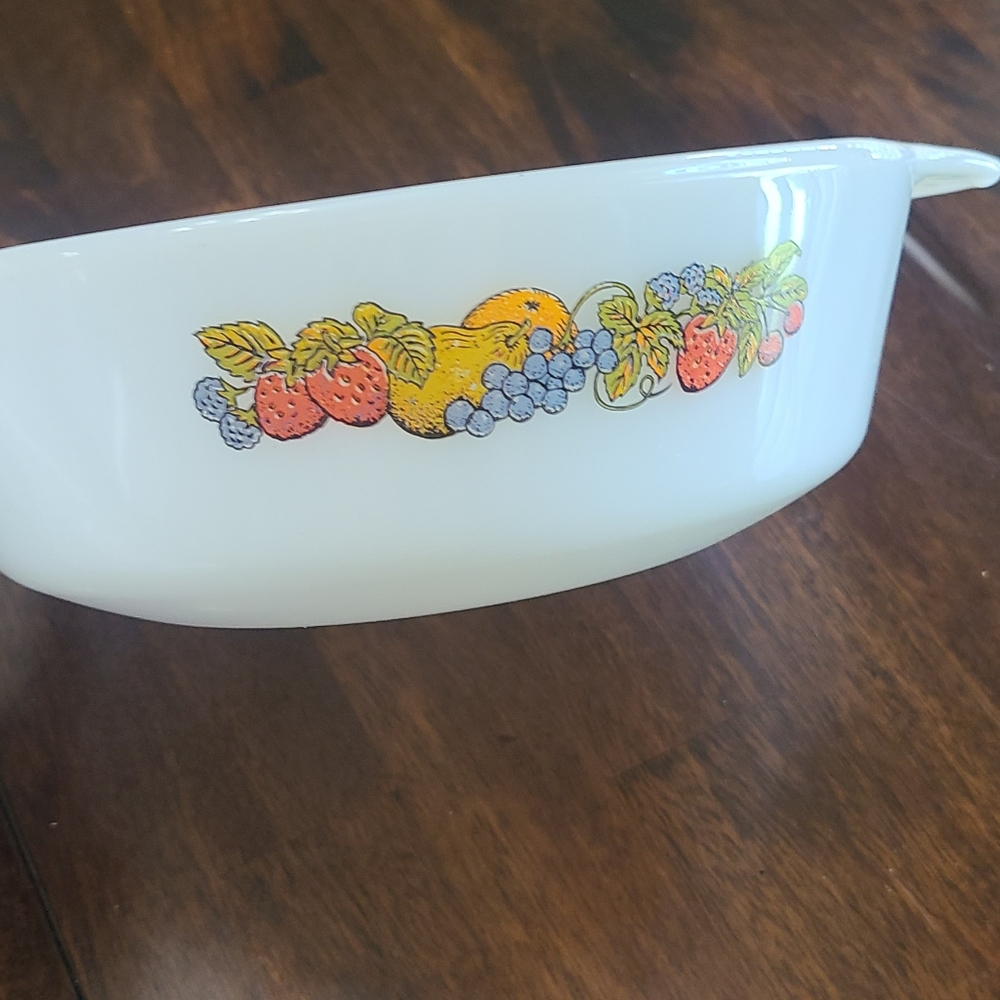 Vintage Anchor Hocking Fire King Milk Glass Casserole Dish Fruit Design 1 1/2 Qt